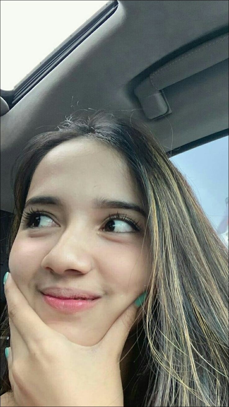 cute-girl-pic cute-girl-pic