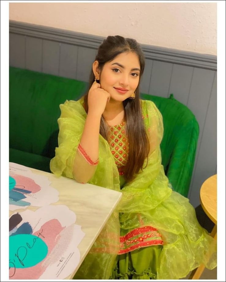 cute-girl-pic cute-girl-pic