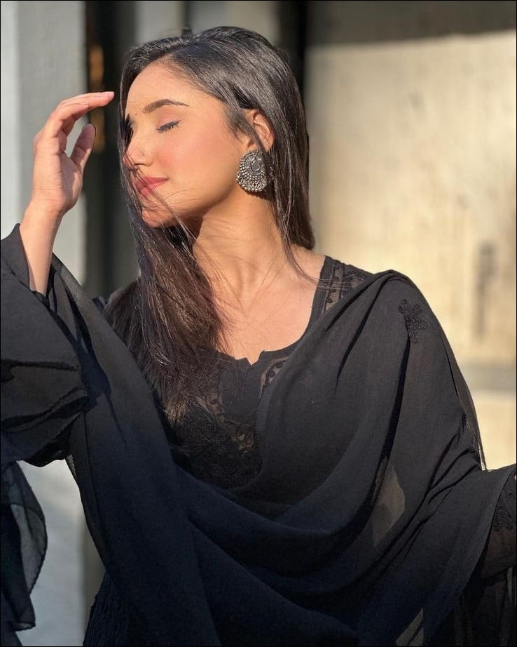 cute-girl-pic cute-girl-pic