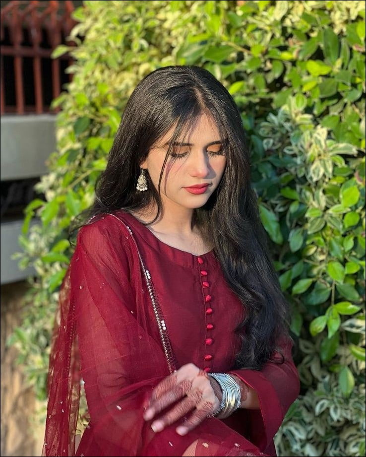 cute-girl-pic cute-girl-pic