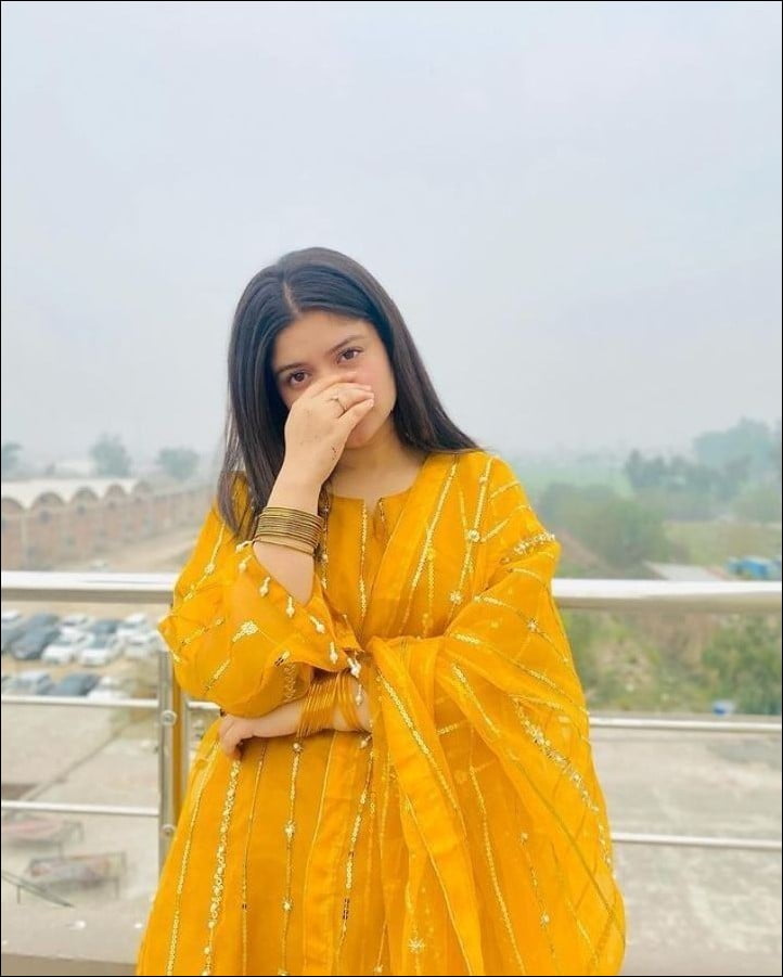 cute-girl-pic cute-girl-pic