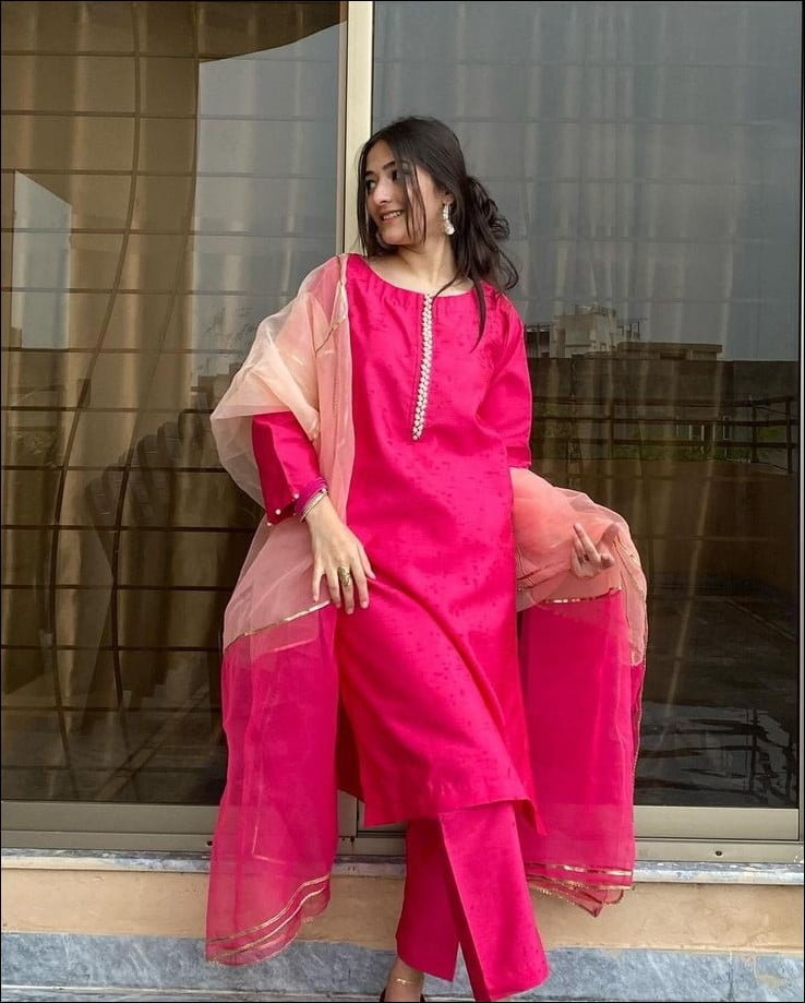 cute-girl-pic cute-girl-pic