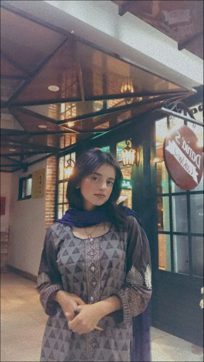 cute-girl-pic cute-girl-pic