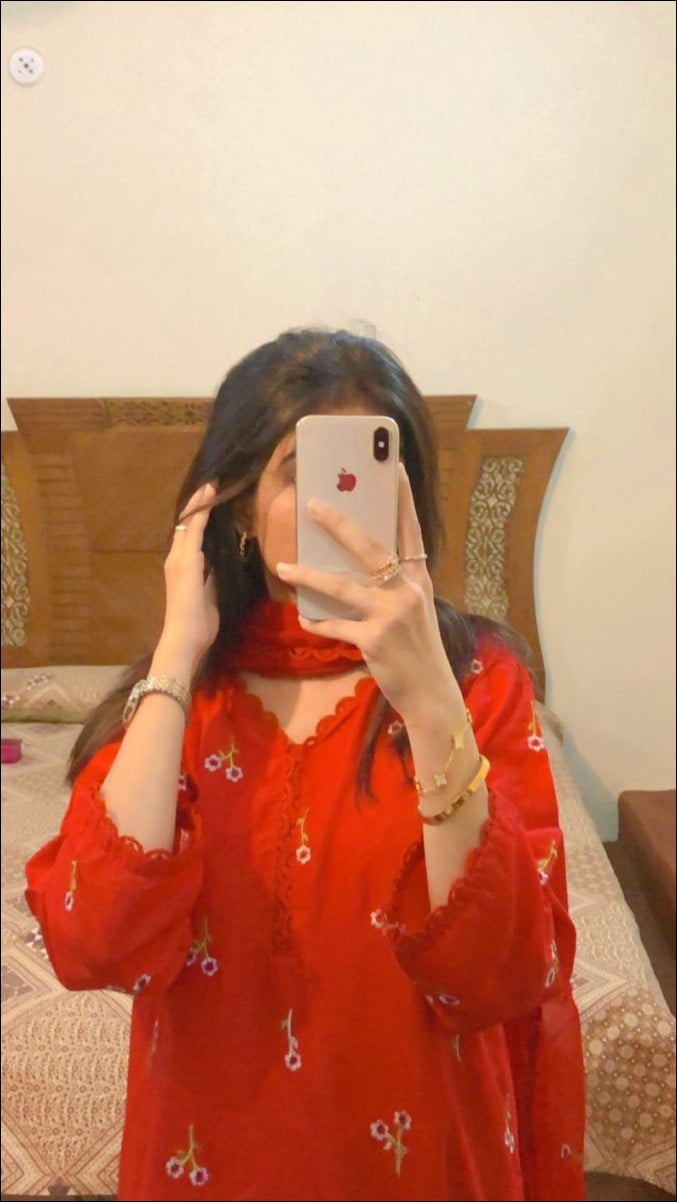 cute-girl-pic cute-girl-pic