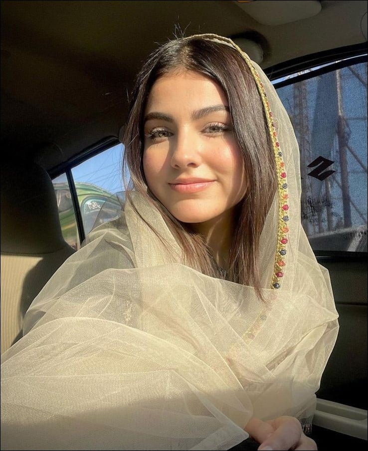 cute-girl-pic cute-girl-pic