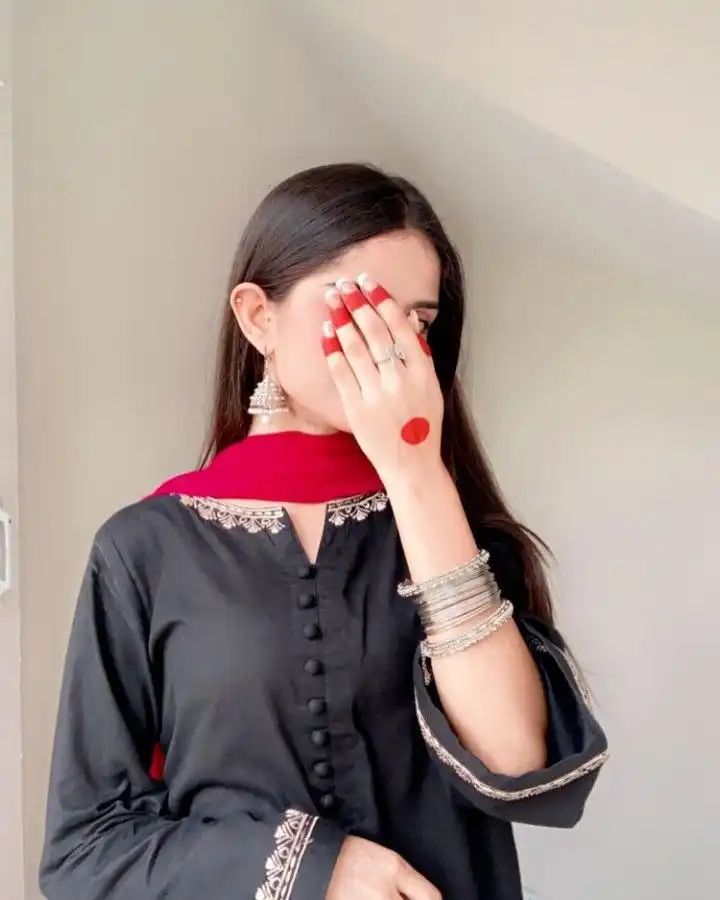 hide-face-girl-pic-dp