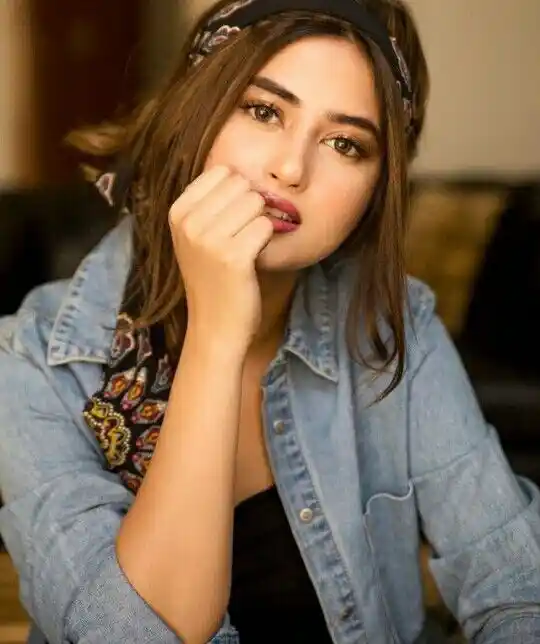 cute-girl-pic-for-whatsapp cute-girl-pic-for-whatsapp