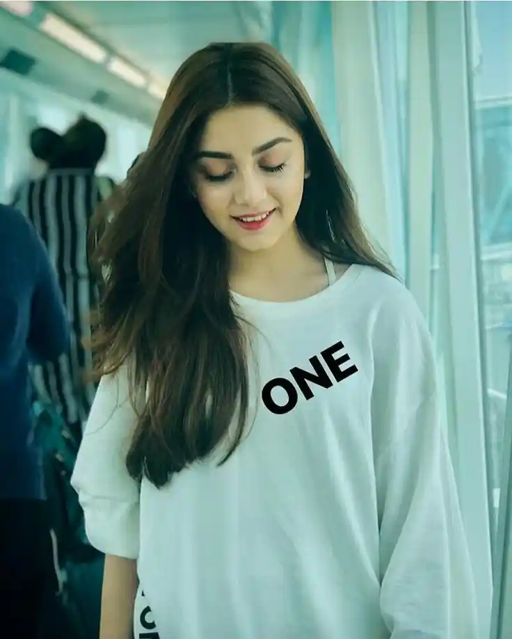 cute-girls-dp cute-girls-dp