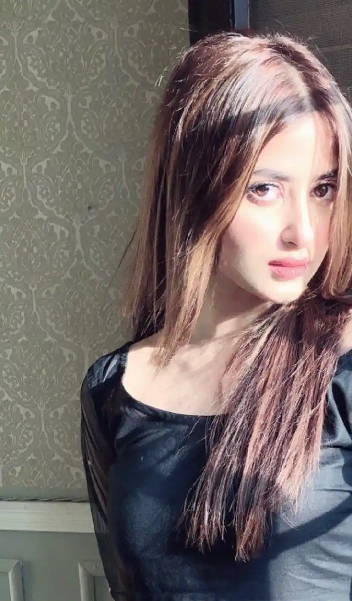 cute-hot-girl-pic cute-hot-girl-pic