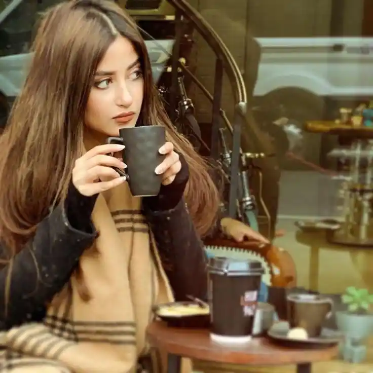 cute-hot-girl-pic cute-hot-girl-pic